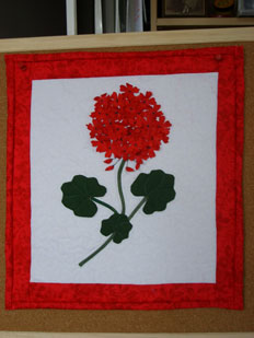 Applique Geranium in white