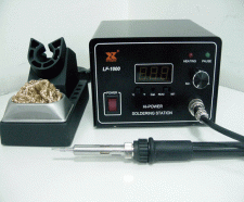 Xytronic LF1000 solder Station