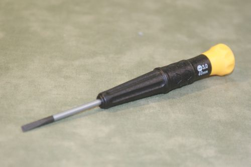 Expo Flat blade screw driver 3.0mm