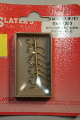Slaters 7200 MR Coach grab handles in brass