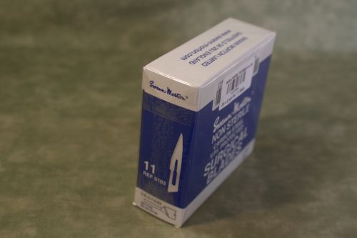 Box of No 11 Blades 100 off